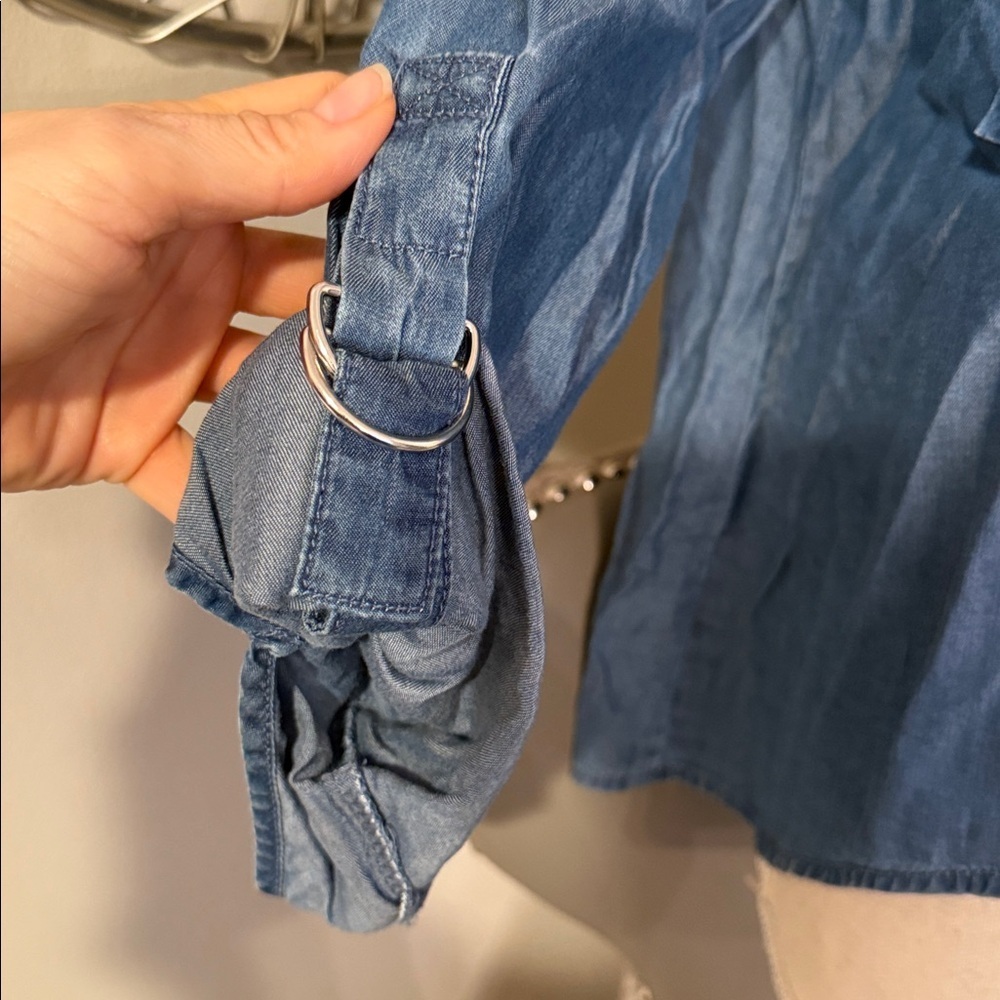Women's Blue Button-FrontShirt - size large - Picture 3 of 6